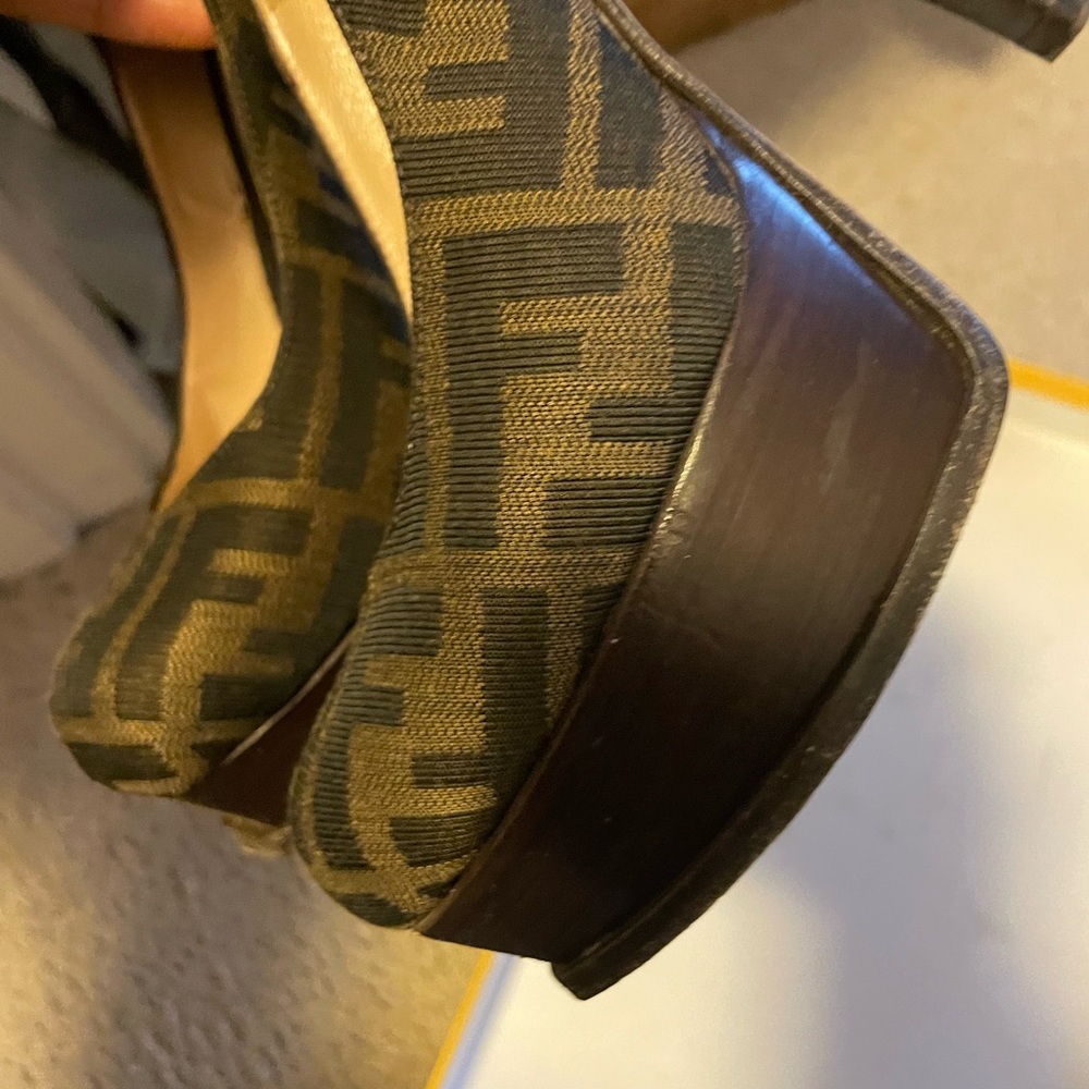 Fendi Pumps - Picture 14 of 14